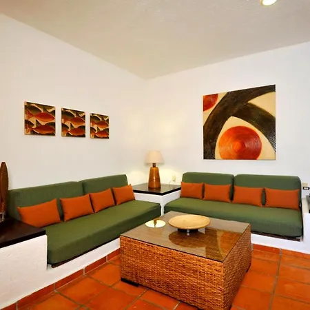 Las Palmas Condominio